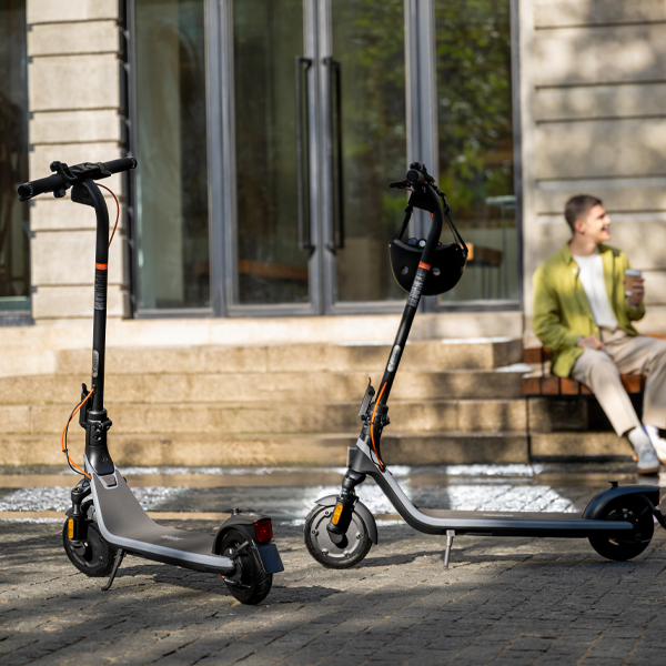 Segway-Ninebot E2 Plus II : ultra-accessible, cette trottinette électrique adopte une suspension Segway-Ninebot E2 Plus II : ultra-accessible, cette trottinette électrique adopte une suspension