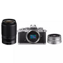 Nikon Z fc + objectifs DX 16-50 mm VR et DX 50-250 mm VR