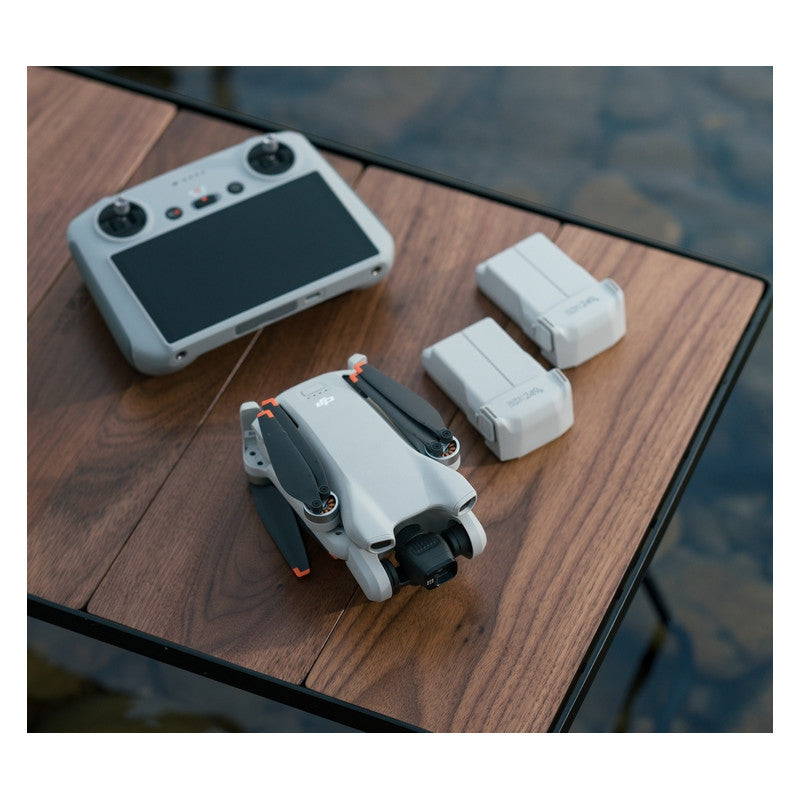 DJI Mini 3 Fly More Combo avec DJI RC