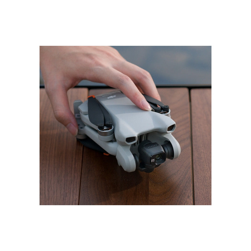 DJI Mini 3 Fly More Combo avec DJI RC