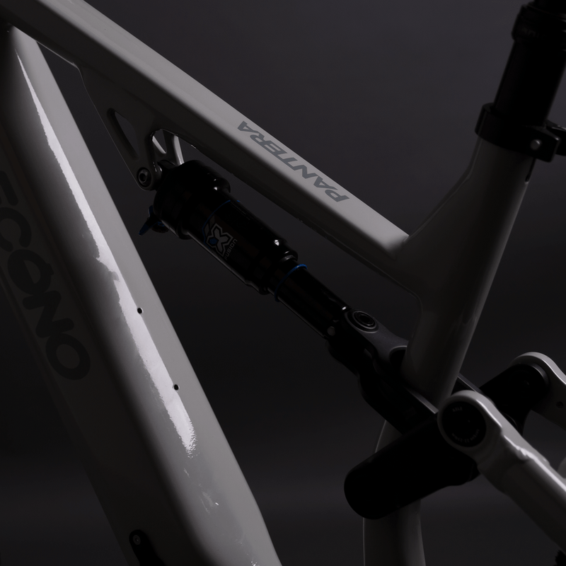 ECONO Pantera C8 140 Vélo Electrique